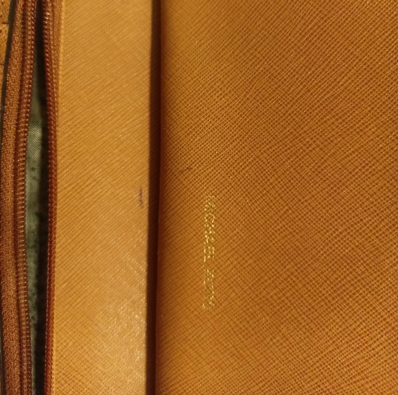 Michael Kors zip around wristlet wallet brown - Picture 6 of 6